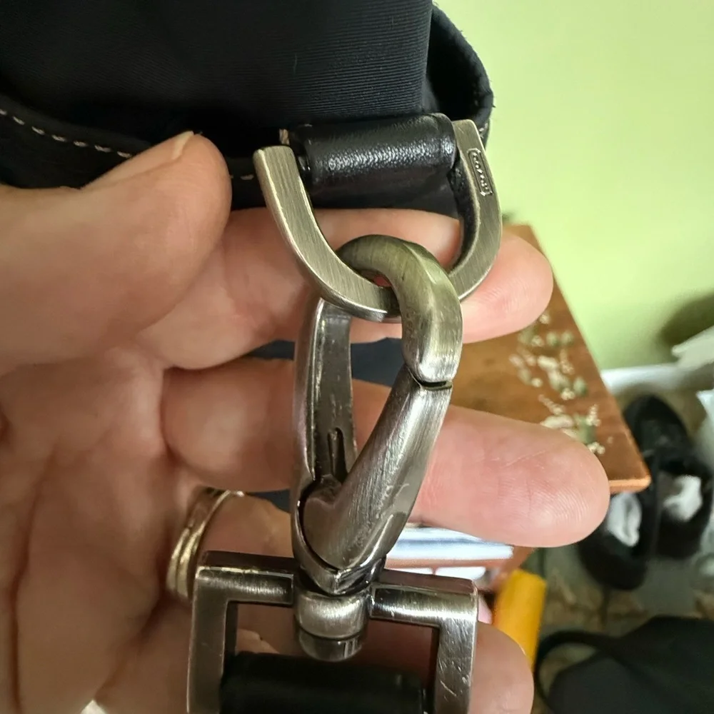 Coach 2007 Unisex Messenger Bag #05364‎ GUC Very Large & Adjustable Strap.